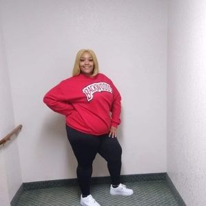 Meet your Posher, Rodneshia